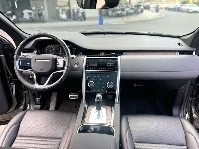Land Rover Discovery Sport — Фото автомобиля 7