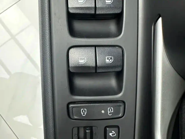 Hyundai Elantra — Фото автомобиля 11