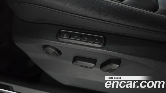 Volkswagen Tiguan Tiguan 2 поколение 2.0 TDI Premium — Фото автомобиля 25