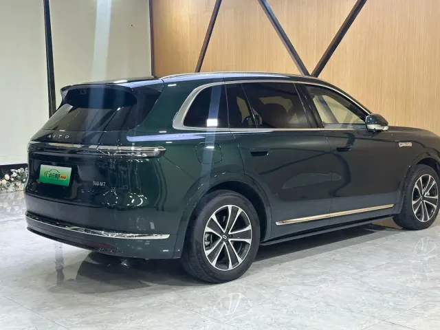 Aito M7 — Фото автомобиля 25