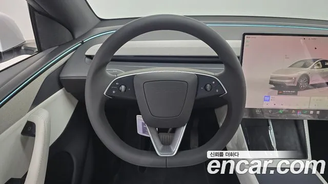 Tesla Model Y — Фото автомобиля 13