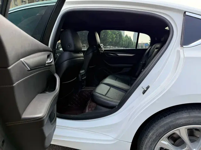 Cadillac CT5 — Фото автомобиля 7