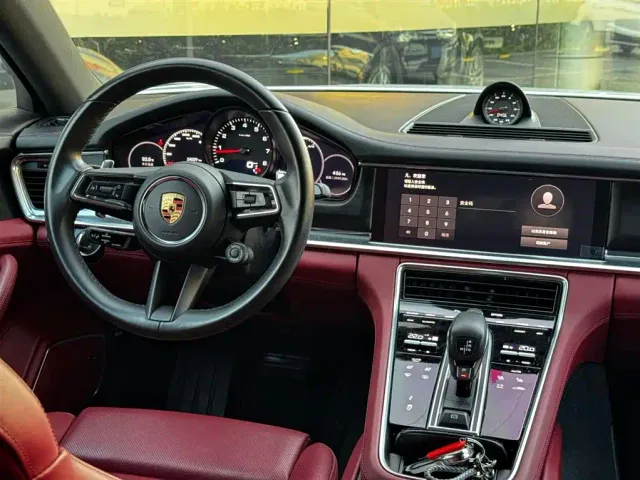 Porsche Panamera — Фото автомобиля 14