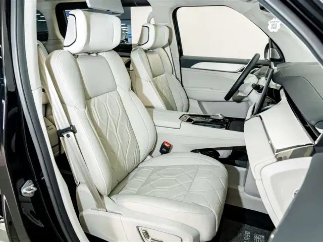 Volvo EM90 — Фото автомобиля 23