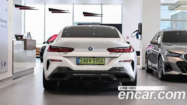 BMW 8-Series — Фото автомобиля 3
