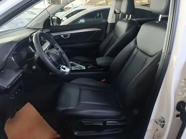 Wuling Asta — Фото автомобиля 14