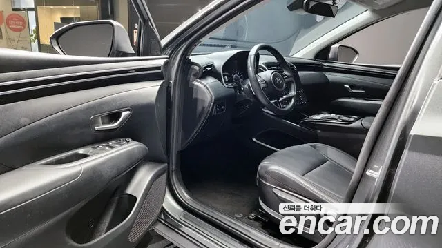 Hyundai Tucson Tucson (NX4) Дизель 2.0 2WD — Фото автомобиля 11