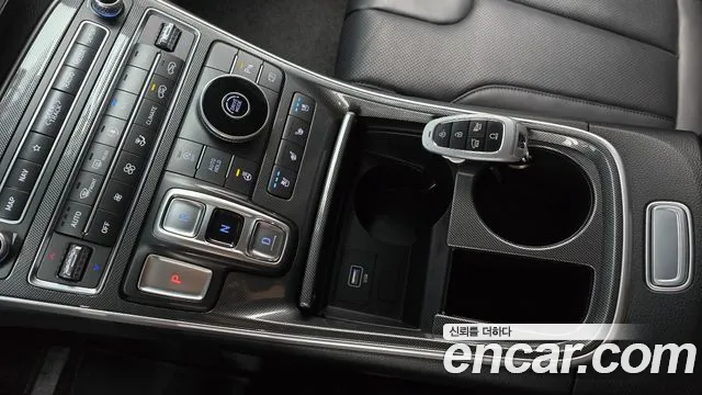 Hyundai Santafe Новый Santa Fe Дизель 2.2 2WD — Фото автомобиля 9