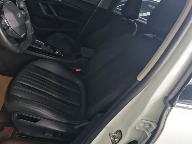 Peugeot 408 — Фото автомобиля 14