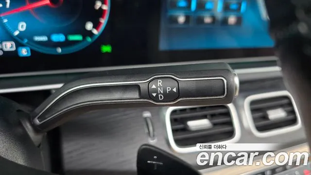 Mercedes-Benz GLE-Class — Фото автомобиля 9