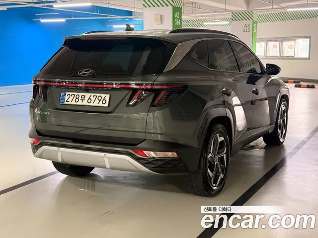 Hyundai Tucson Tucson (NX4) Дизель 2.0 2WD — Фото автомобиля 3