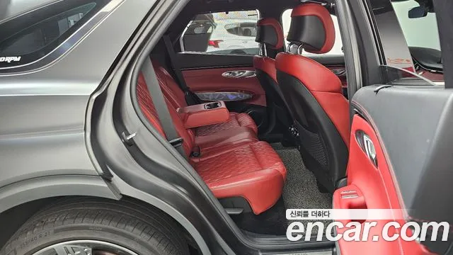 Genesis GV70 2.5T Бензин AWD — Фото автомобиля 12