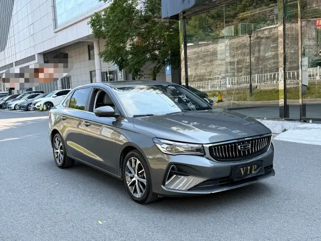 Geely Emgrand — Фото автомобиля 3