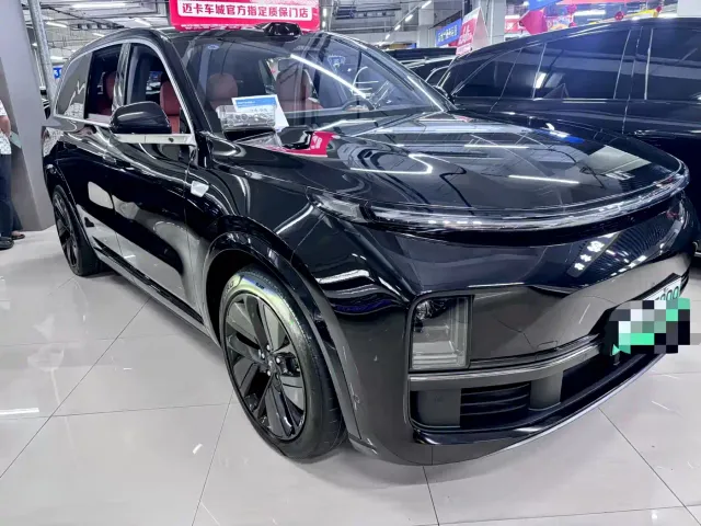 Li Auto L9 — Фото автомобиля 3