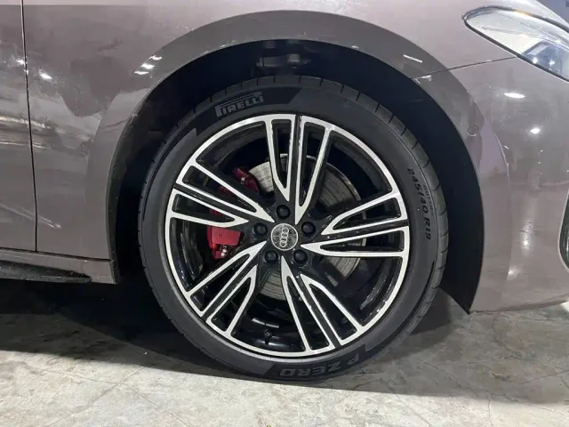 Audi A5L — Фото автомобиля 10
