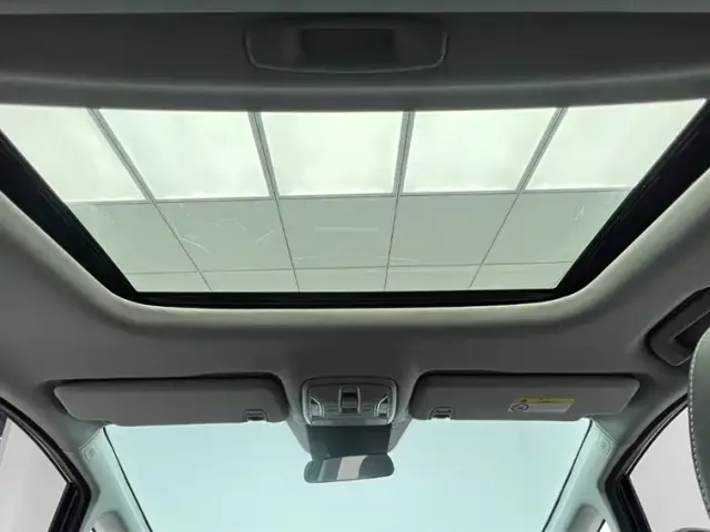 GAC Trumpchi M6 — Фото автомобиля 24