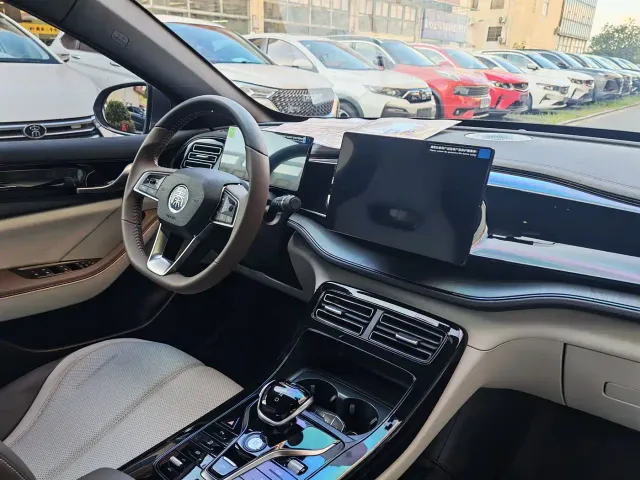 BYD Qin PLUS — Фото автомобиля 18