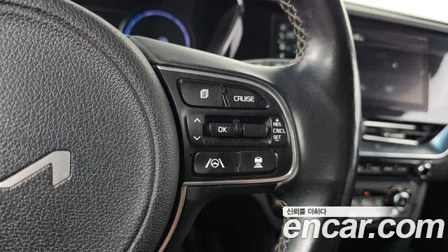 Kia Niro — Фото автомобиля 22