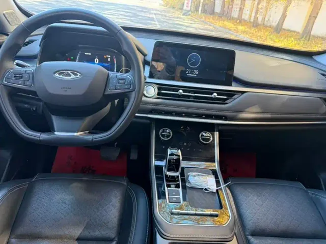 Chery Tiggo 8 — Фото автомобиля 13