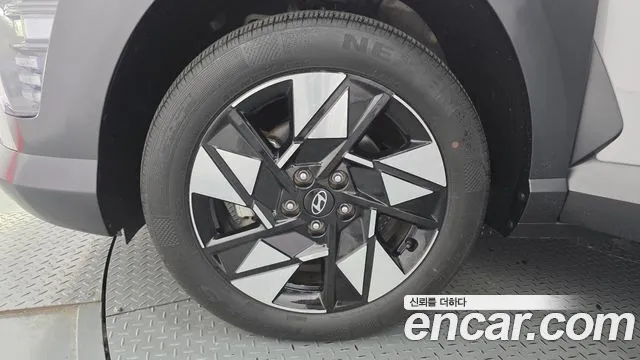 Hyundai Kona SX2 — Фото автомобиля 5