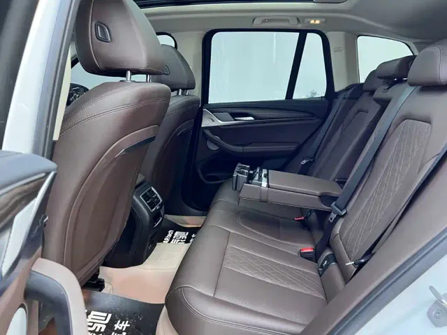 BMW X3 — Фото автомобиля 16