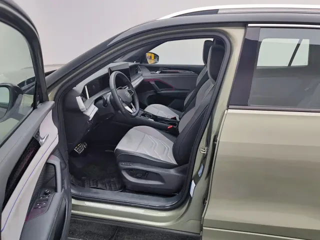 Volkswagen Tayron 2025 Model Tayron L 380TSI 4WD Luxury Easy Package — Фото автомобиля 14