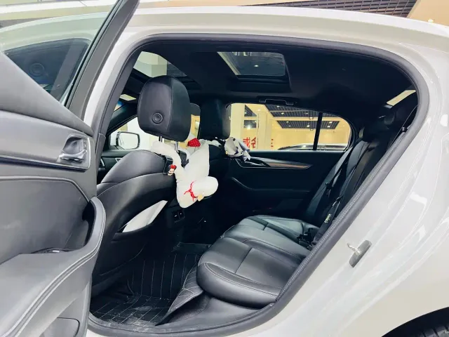 Cadillac CT5 — Фото автомобиля 6