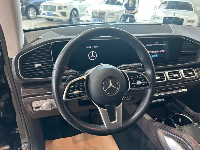 Mercedes-Benz GLE-Class — Фото автомобиля 5