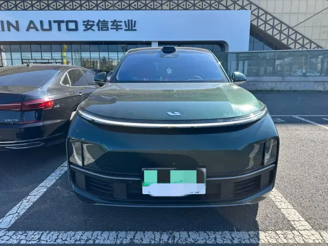 Li Auto L9 — Фото автомобиля 2