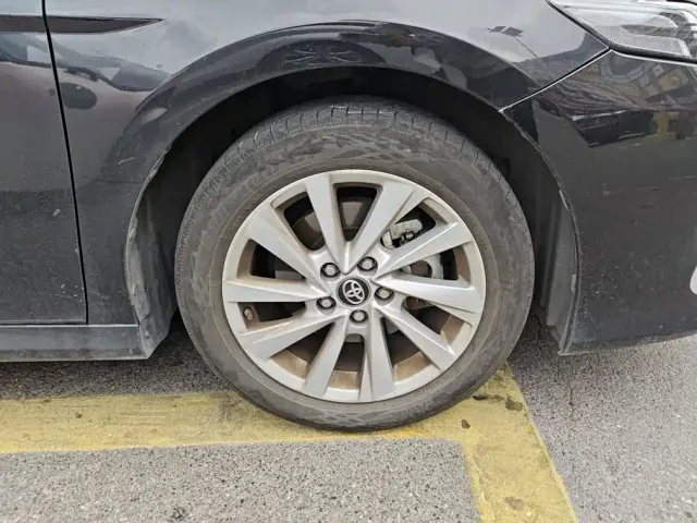 Toyota Camry — Фото автомобиля 6