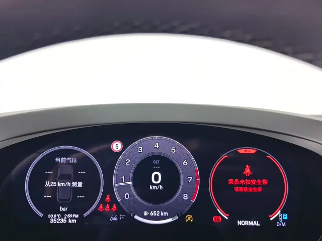 Porsche Cayenne — Фото автомобиля 13