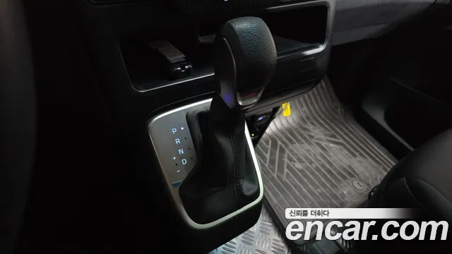 Hyundai Staria Staria Карго 5 мест — Фото автомобиля 9