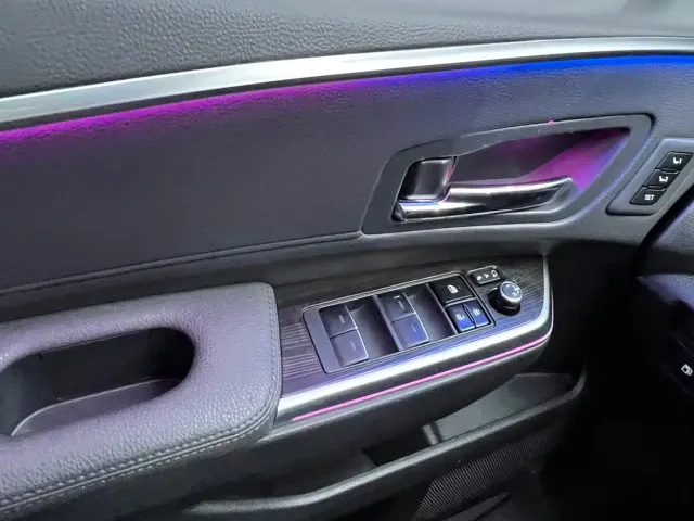 Toyota Granvia — Фото автомобиля 14