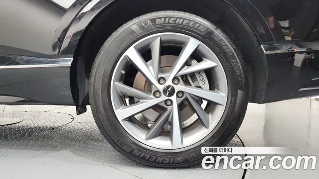 Genesis GV80 — Фото автомобиля 6