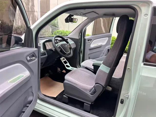 Wuling Hongguang Mini EV — Фото автомобиля 5