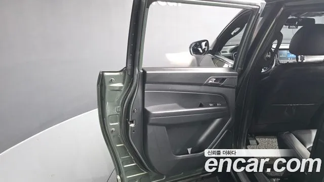 KG_Mobility_Ssangyong Rexton Новый Rexton Sport Khan Дизель 2.2 4WD — Фото автомобиля 19