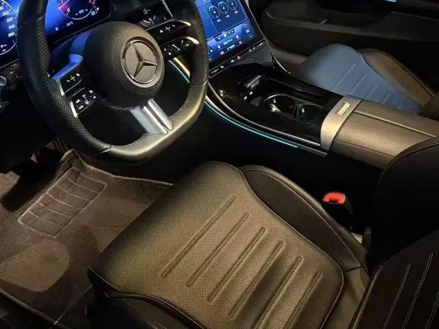 Mercedes-Benz C-Class — Фото автомобиля 6