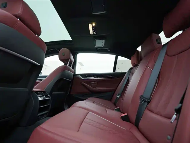 BMW 5 Series — Фото автомобиля 21