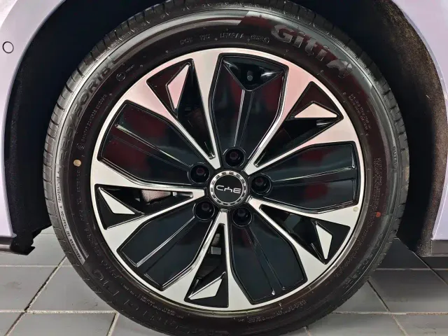 BYD Seal 07 EV — Фото автомобиля 3