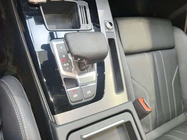 Audi Q5L — Фото автомобиля 13
