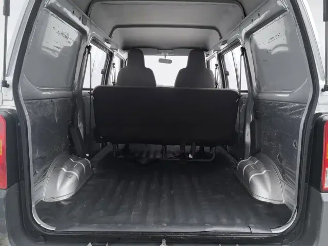 Wuling Motors Wuling Zhiguang 2020 1.2L Van Utility China VI 5-seat LSI — Фото автомобиля 16