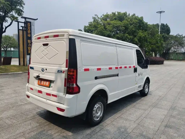 Ruichi New Energy EC35 — Фото автомобиля 5