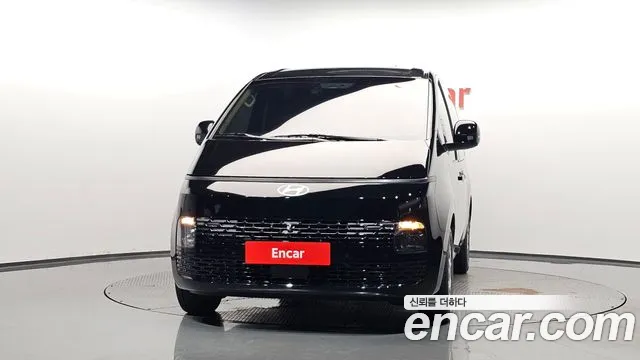 Hyundai Staria Staria — Фото автомобиля 3
