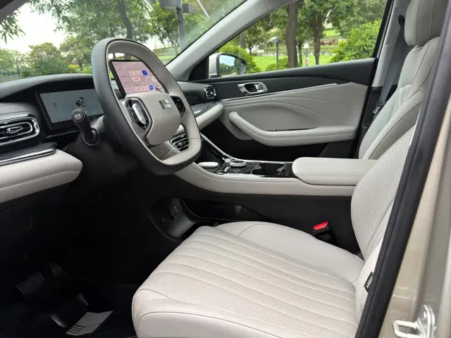 Geely Galaxy Stellar 6 — Фото автомобиля 8