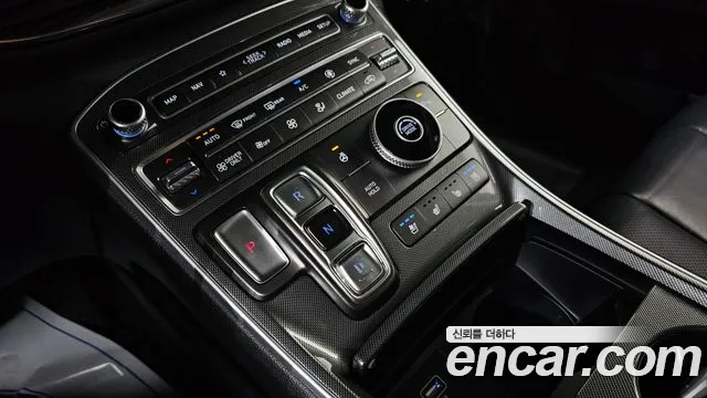 Hyundai Santa Fe — Фото автомобиля 12