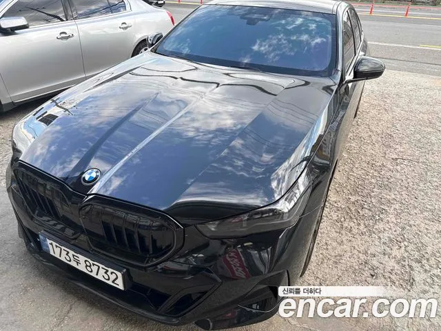 Фотография автомобиля — BMW 5 Series G60