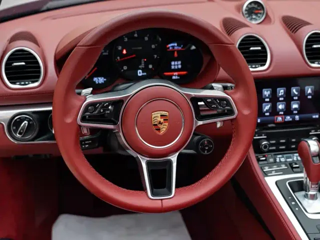 Porsche 718 — Фото автомобиля 13