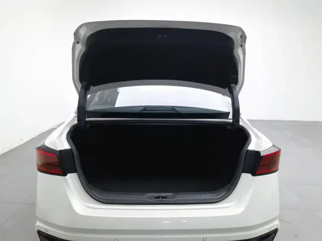 Nissan Teana — Фото автомобиля 16