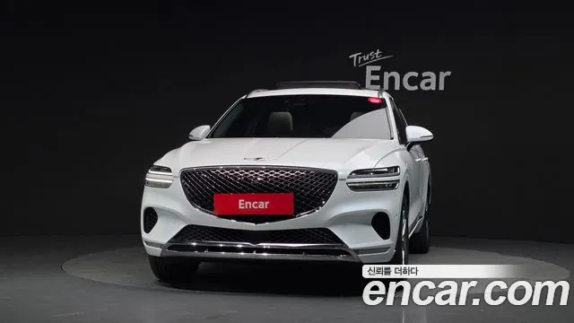 Genesis GV70 — Фото автомобиля 3