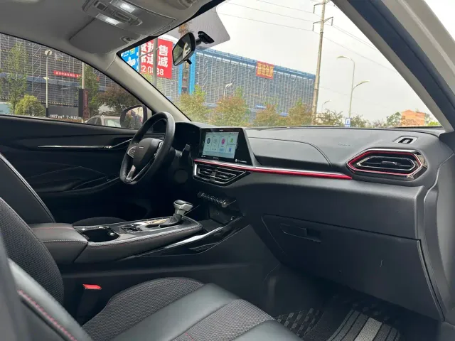 Changan Oushang X5 — Фото автомобиля 8